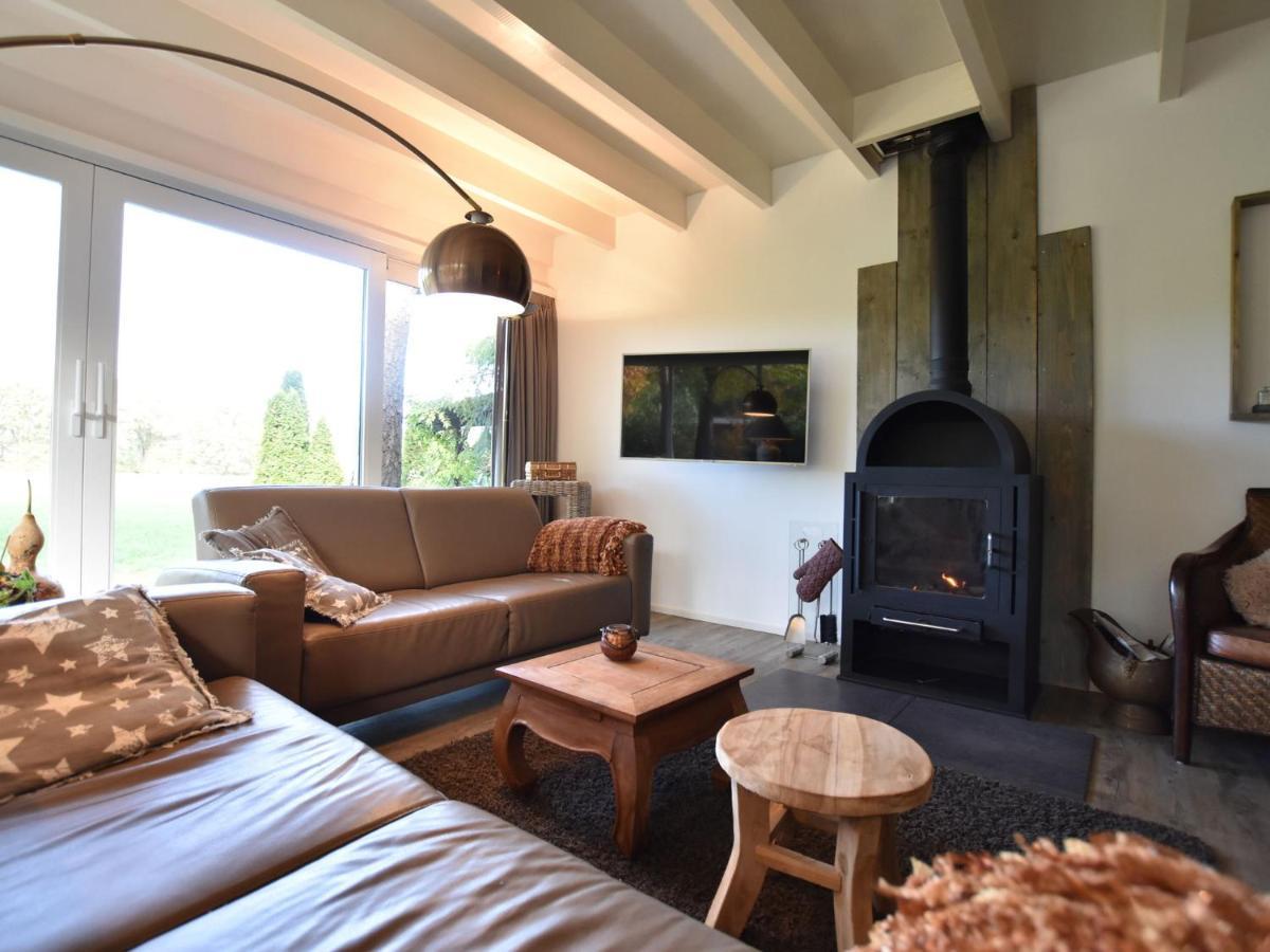 Holiday Home In Reutum Weerselo With Jacuzzi Beekdorp Extérieur photo